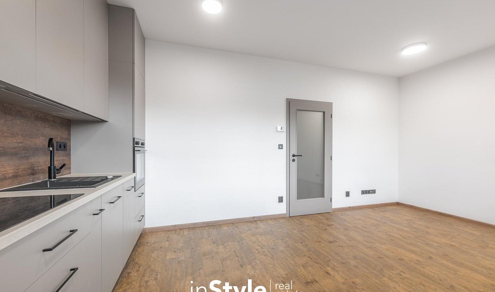 Pronájem bytu 1+kk 32 m², Uherské Hradiště – náhled fotky 7