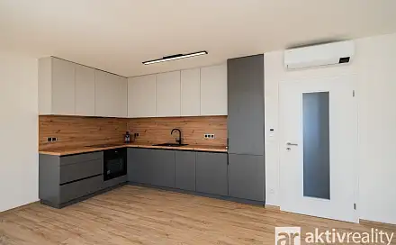 Pronájem bytu 2+kk 62 m², Na Bulánce, Ovčáry, okres Kolín