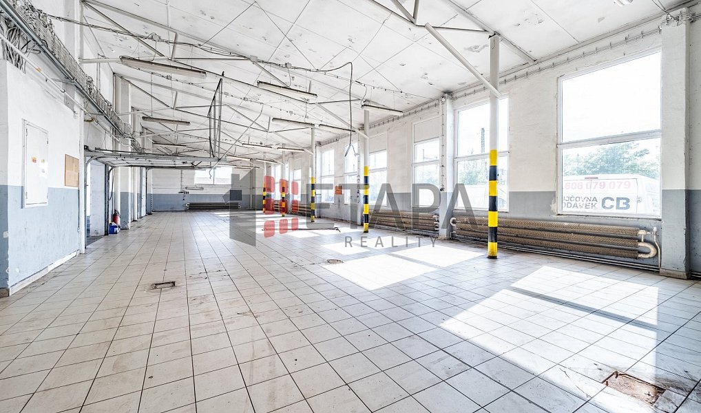Prodej obchodních prostor 902 m², České Budějovice – náhled fotky 11