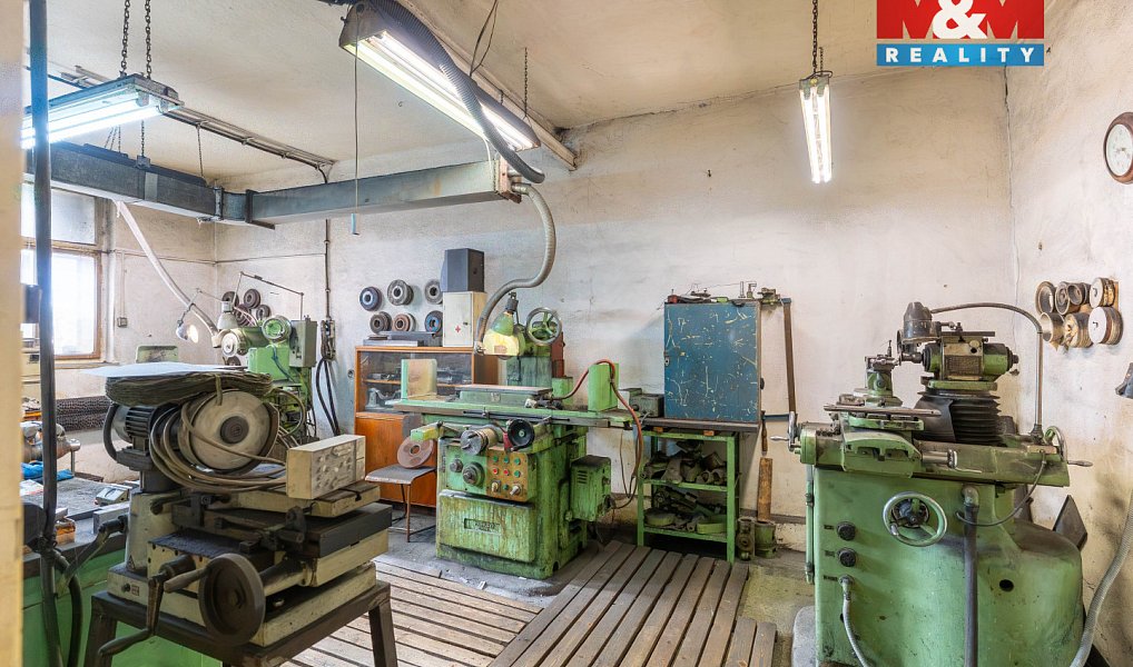 Prodej výrobních prostor 180 m², Bedihošť – náhled fotky 9