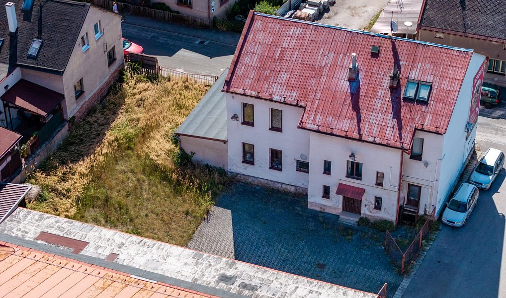 Prodej domu 406 m² s pozemkem 691 m², Úpice – náhled fotky 8
