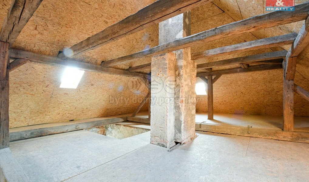 Prodej domu 300 m² s pozemkem 635 m², Plesná – náhled fotky 22