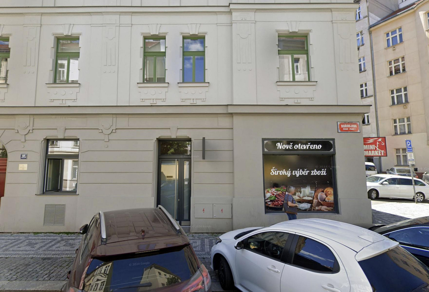 Pronájem obchodních prostor 24 m²