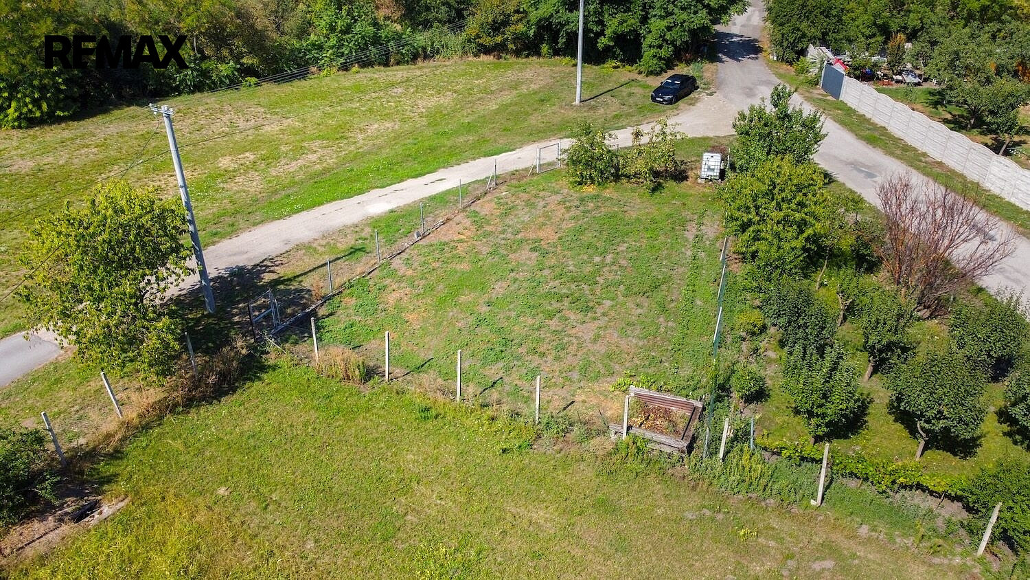 Prodej stavebního pozemku 300 m²