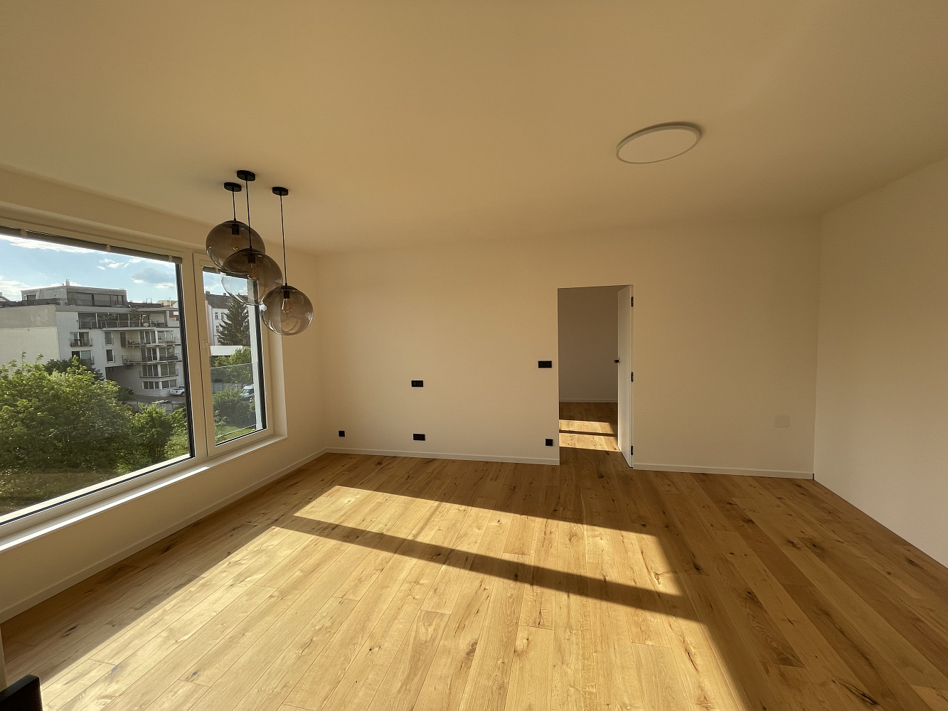 Prodej bytu 2+kk 70 m² – pohled 2