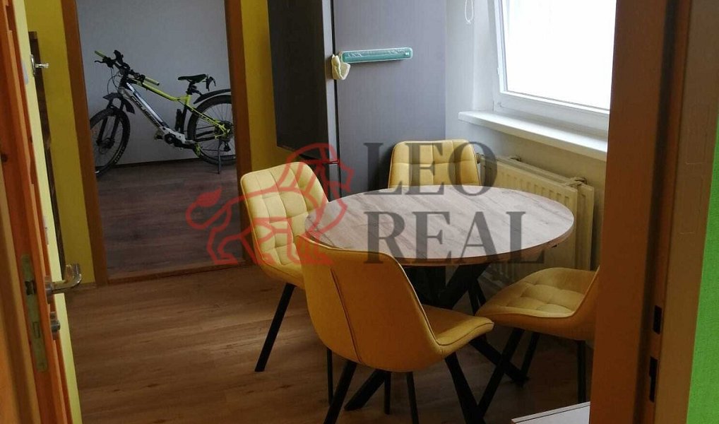 Prodej bytu 3+1 60 m², Rožnov pod Radhoštěm – náhled fotky 3