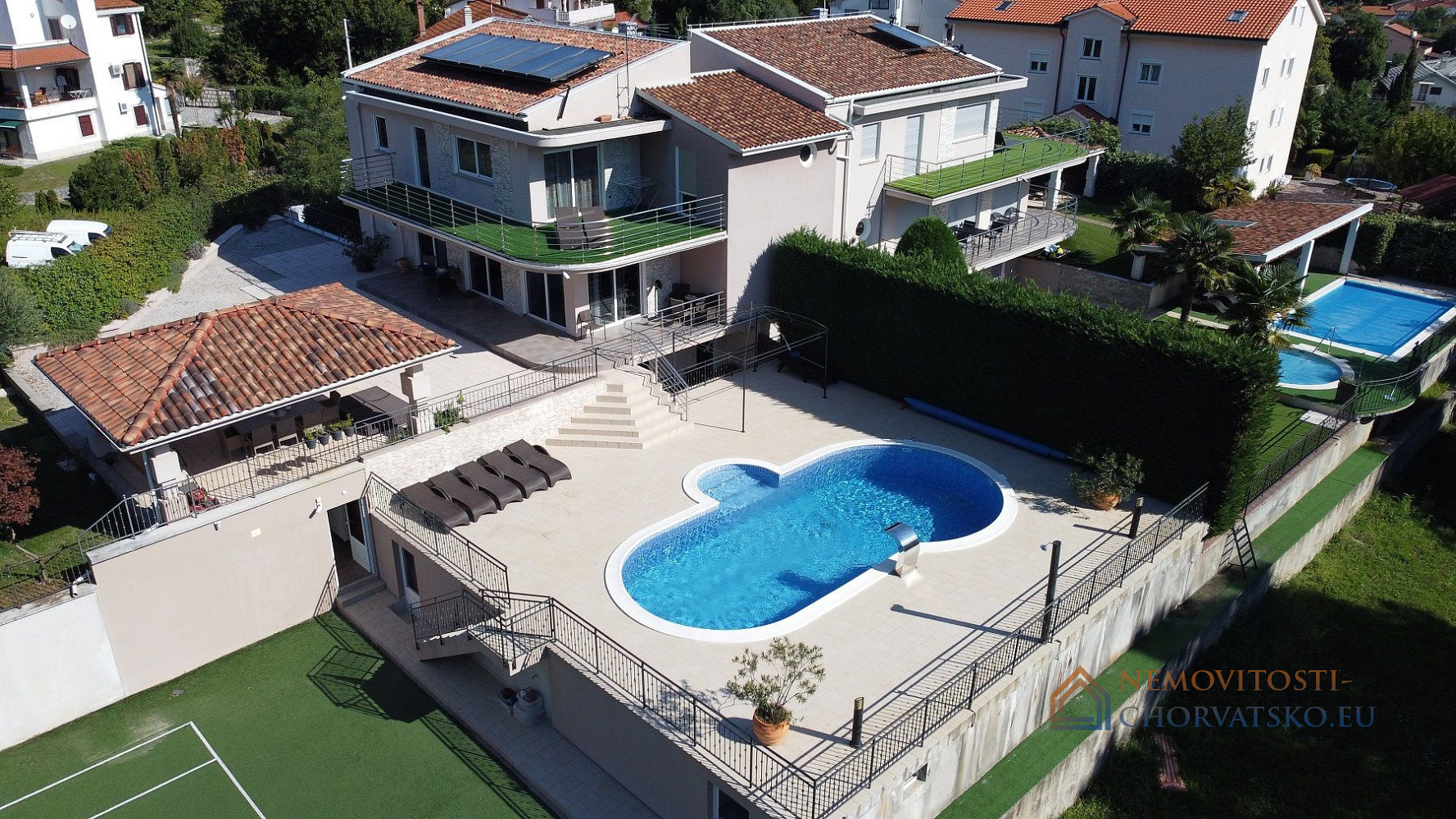 Prodej domu 400 m² s pozemkem 1 443 m² - Więcej