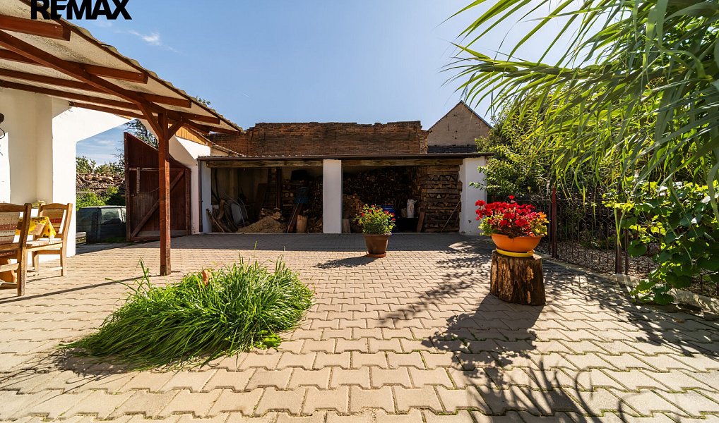 Prodej domu 280 m² s pozemkem 1 208 m², Vémyslice – náhled fotky 29
