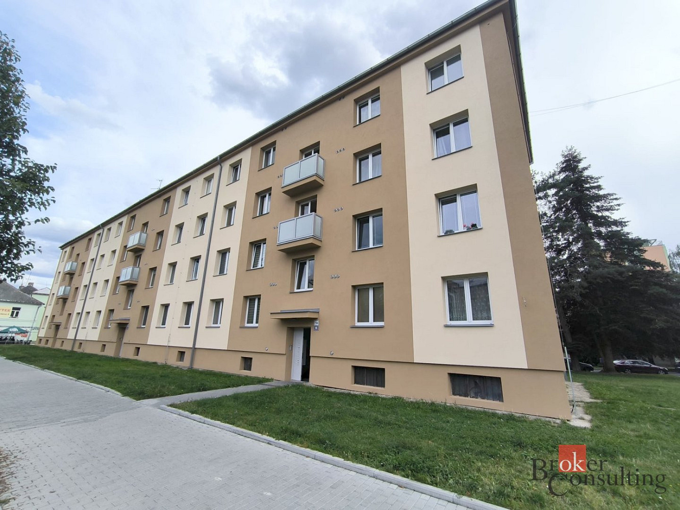 Pronájem bytu 3+1 62 m² – fotografie 3