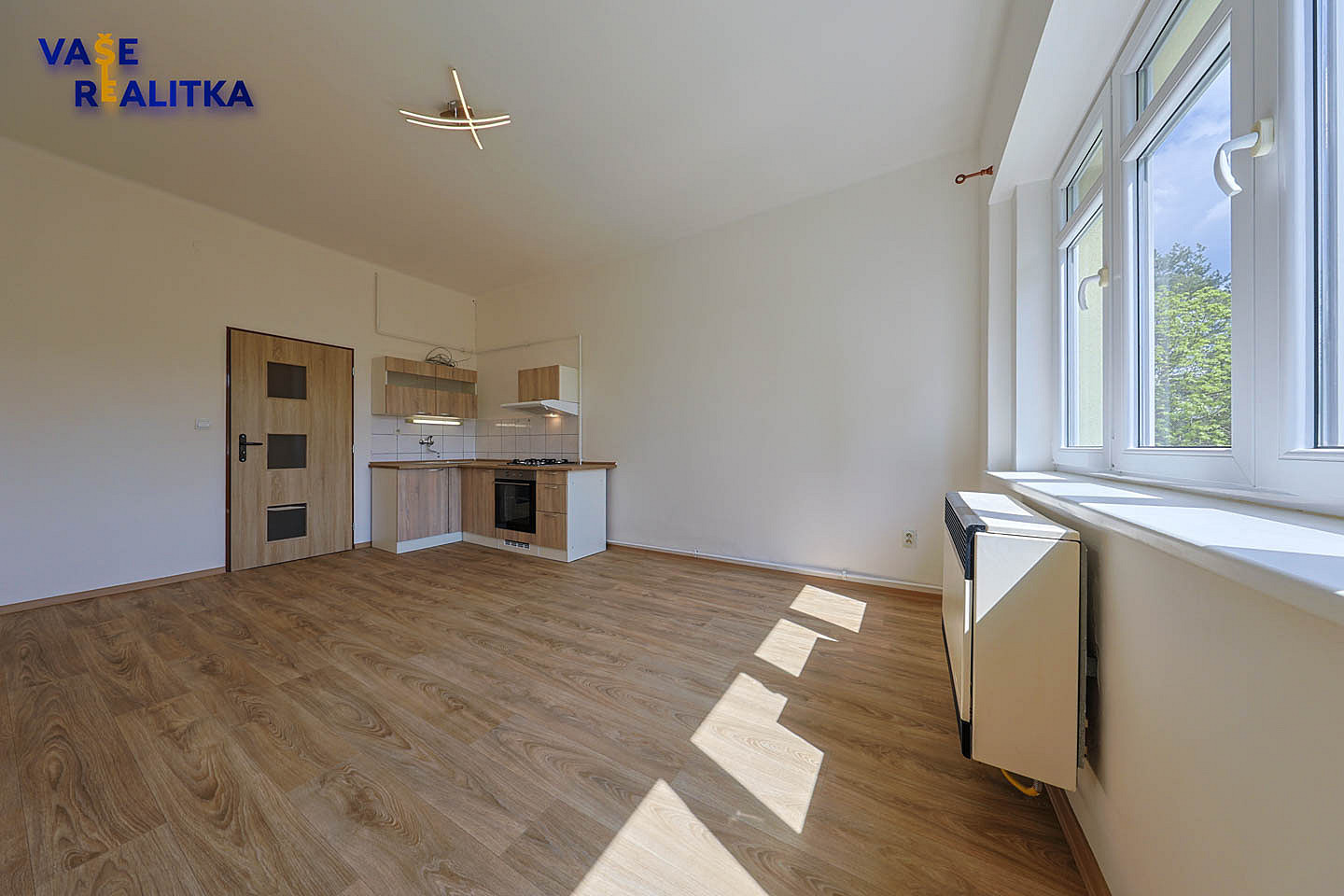 Pronájem bytu 1+kk 28 m² – pohled 4