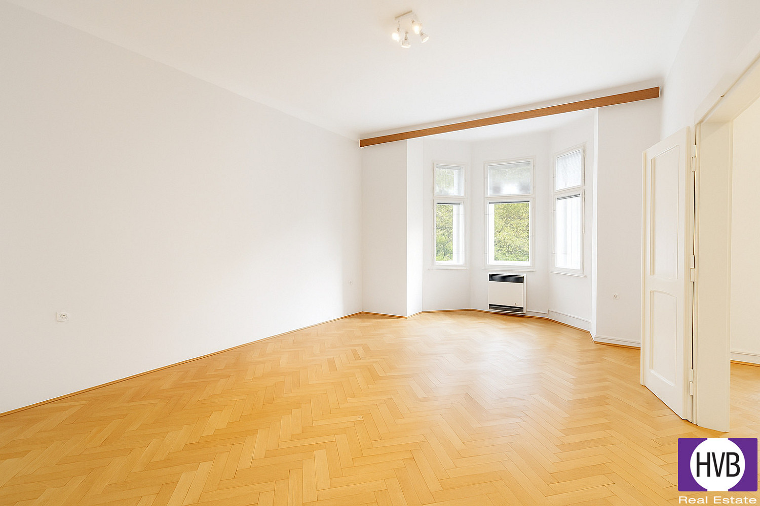 Prodej bytu 2+1 70 m² — photo 2
