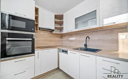 Pronájem bytu 1+1 35 m², Topolská, Chrudim - Chrudim II