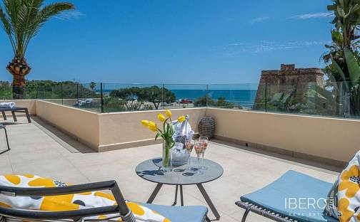 Prodej domu 321 m² s pozemkem 500 m², Marbesa, Španělsko