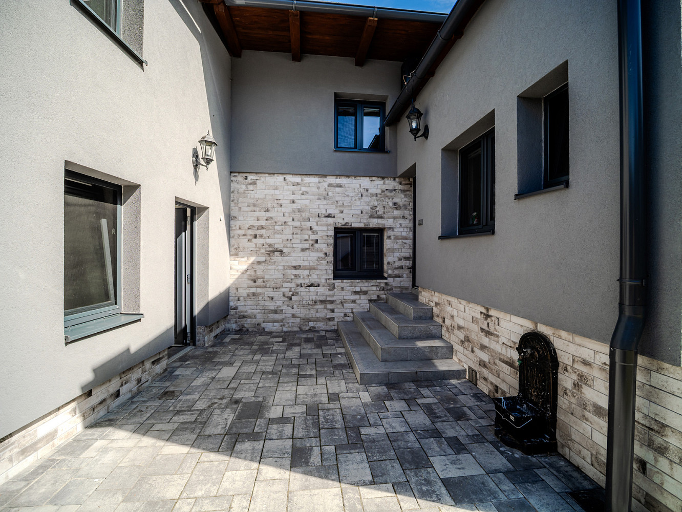 Prodej domu 138 m² s pozemkem 197 m² — photo 3