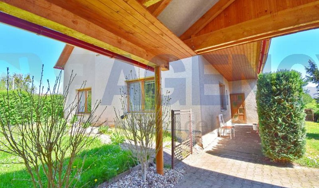 Prodej domu 415 m² s pozemkem 981 m², Semanín – náhled fotky 4