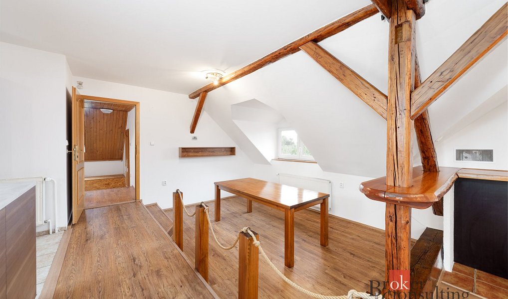 Prodej obchodních prostor 1 000 m², Hostivice – náhled fotky 27