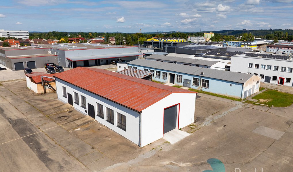 Pronájem skladovacích prostor 340 m², České Budějovice – náhled fotky 3