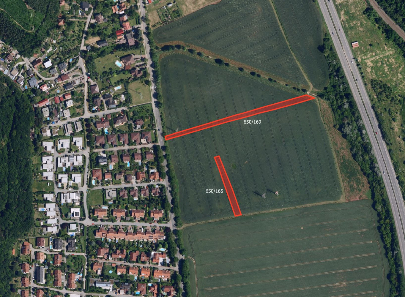 Prodej pole 8 352 m²