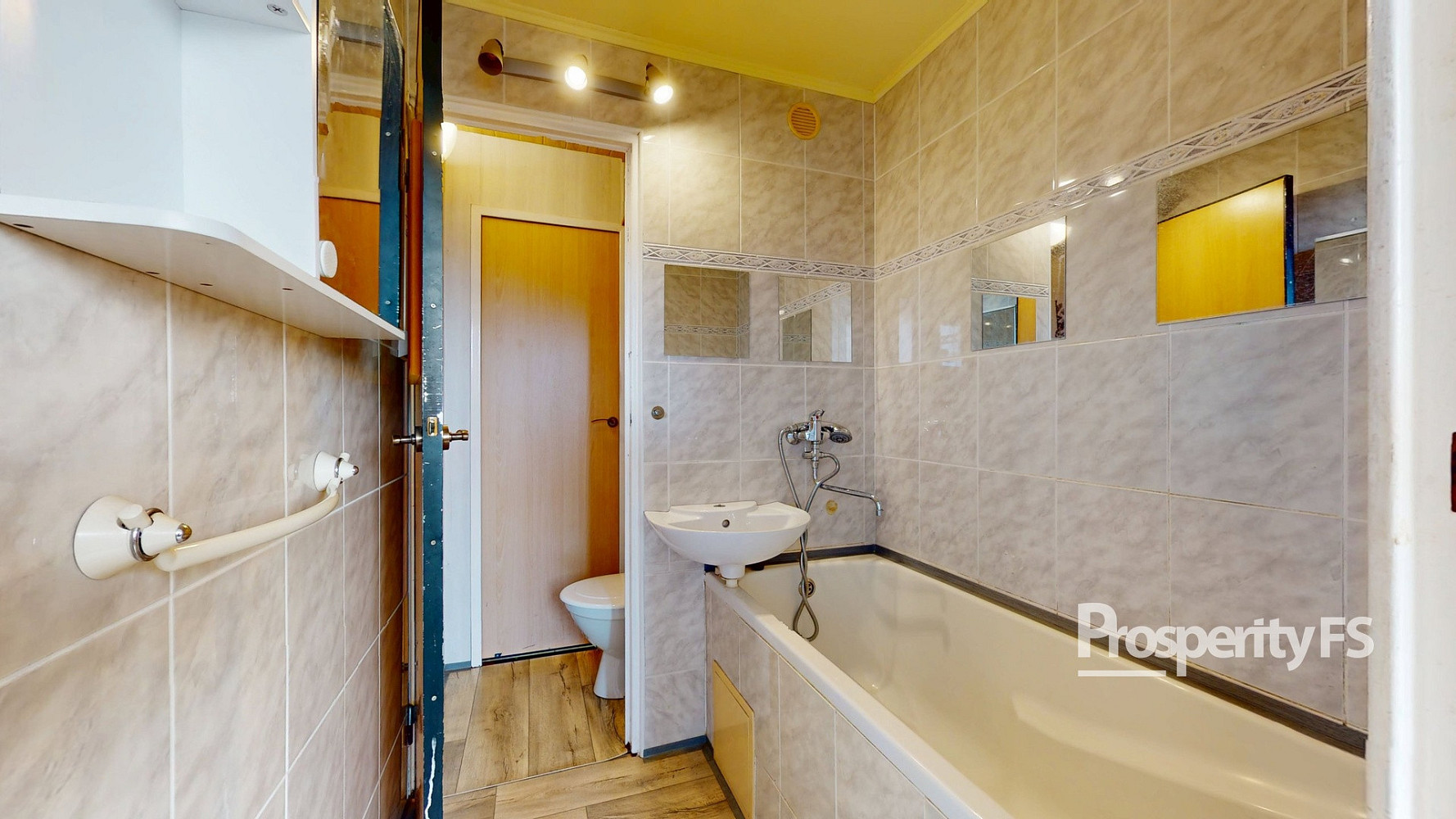 Pronájem bytu 2+1 66 m² – fotografie 3