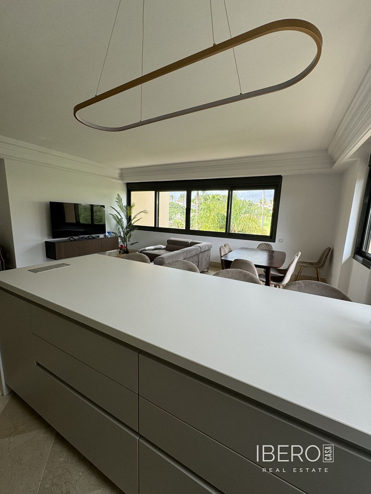 Piso 4+kk – Marbella, Nueva Andalucía - Vista 5