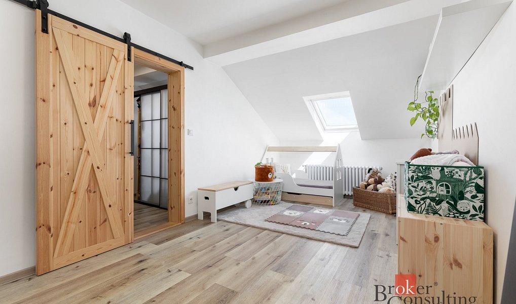 Prodej bytu 4+kk 100 m², Opava – náhled fotky 22