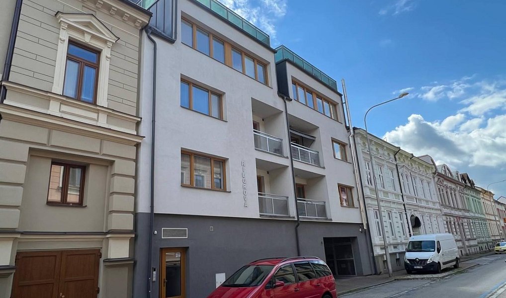 Prodej ostatní Garážové stání, 17m2, České Budějovice, České Budějovice 3, České Budějovice – náhled fotky 3