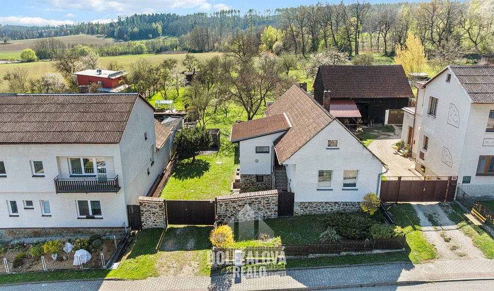Prodej domu 96 m² s pozemkem 1 136 m², Budíškovice – fotka 1 z 33