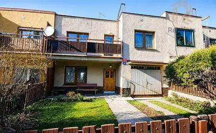 Prodej domu 256 m² s pozemkem 287 m², Kralupská, Praha 6 - Ruzyně