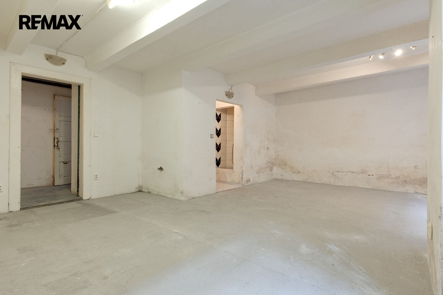 Prodej kanceláře 77 m² – fotografie 4