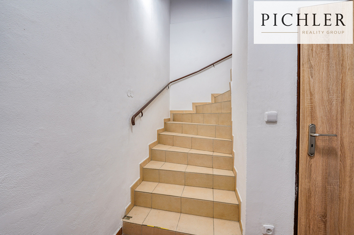 Prodej ubytovacího objektu 900 m² — photo 4