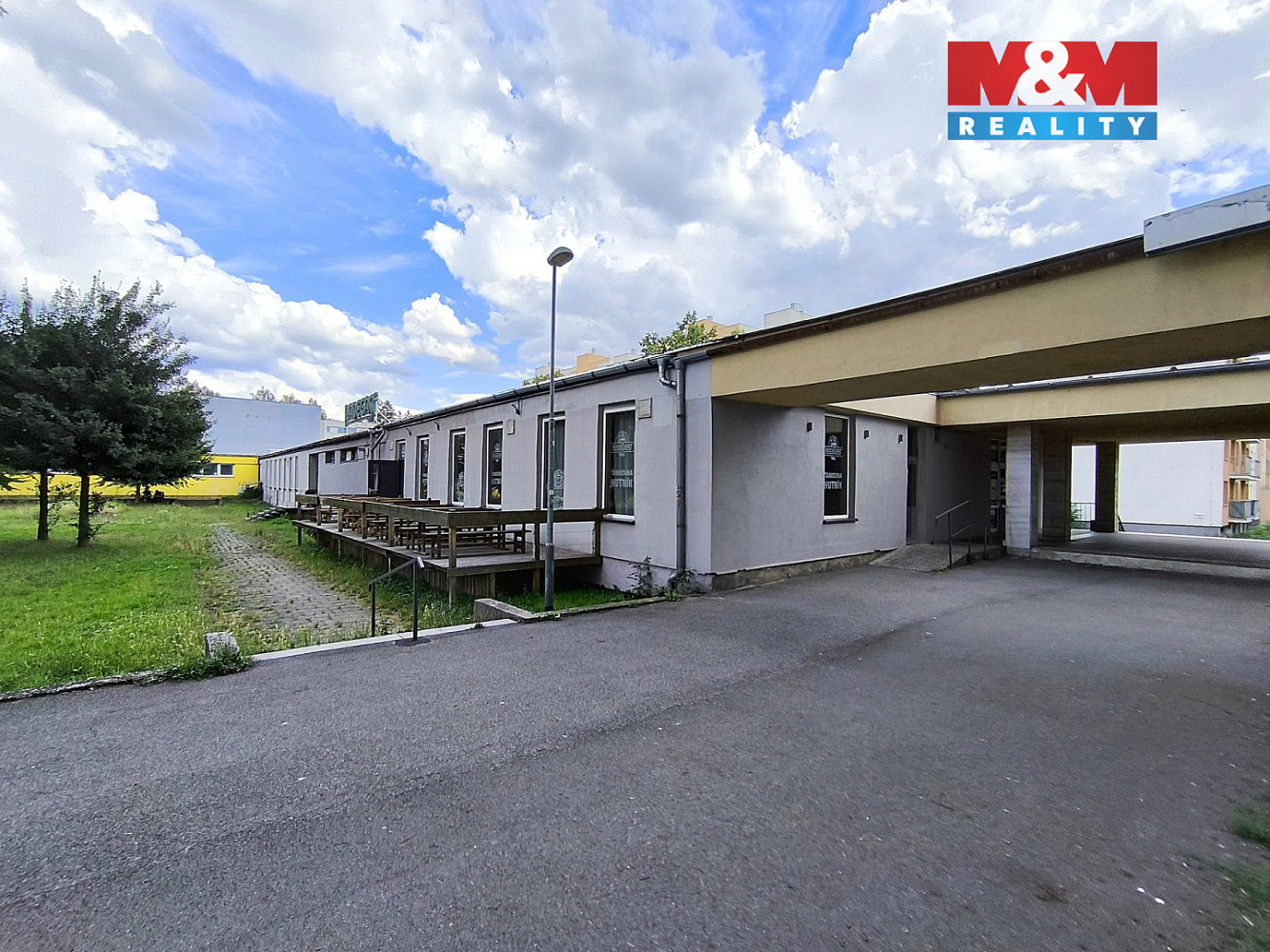 Prodej obchodních prostor 2 200 m² – fotografie 2