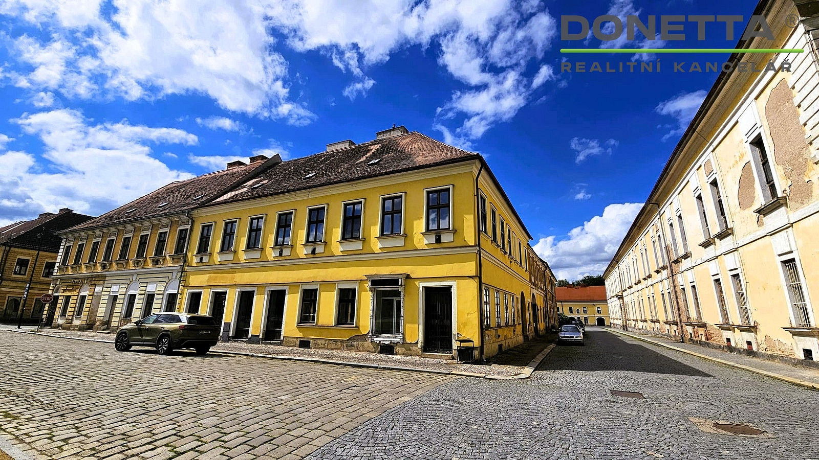 Pronájem obchodních prostor 100 m²