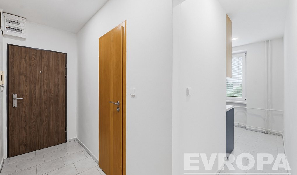 Prodej bytu 2+1 52 m², Hradec Králové – náhled fotky 12