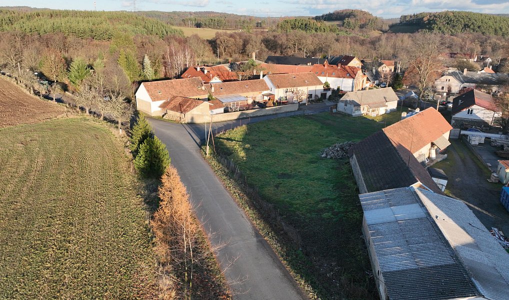 Prodej stavebního pozemku 1 000 m², Jablonná – náhled fotky 6