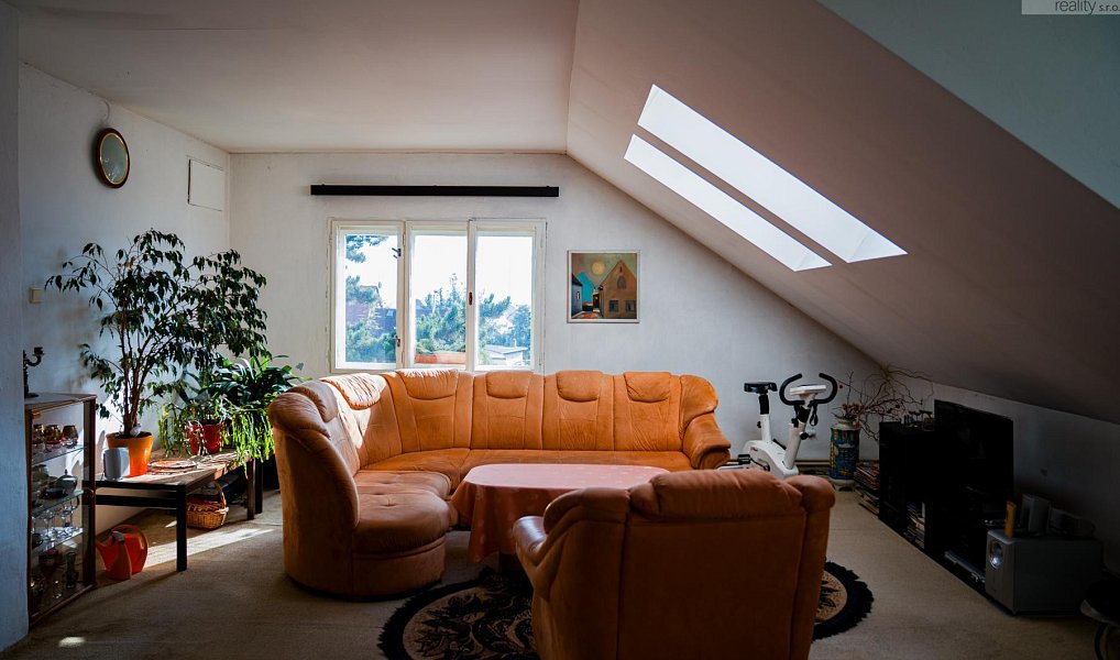 Prodej domu 291 m² s pozemkem 2 236 m², Dubí – náhled fotky 17