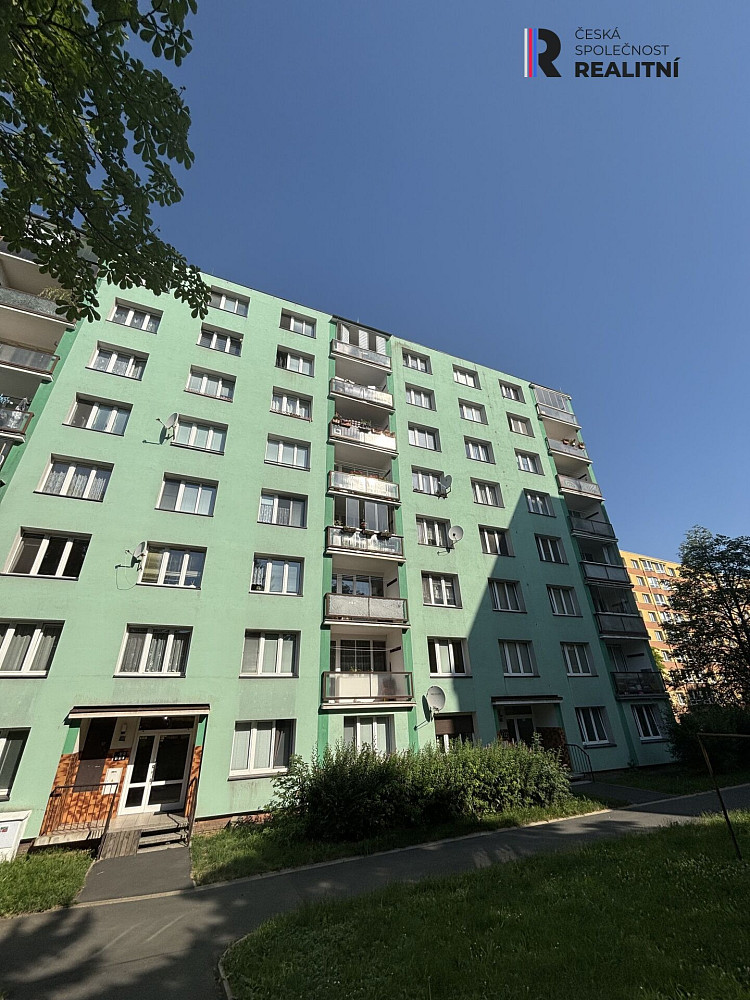 Pronájem bytu 1+1 37 m²
