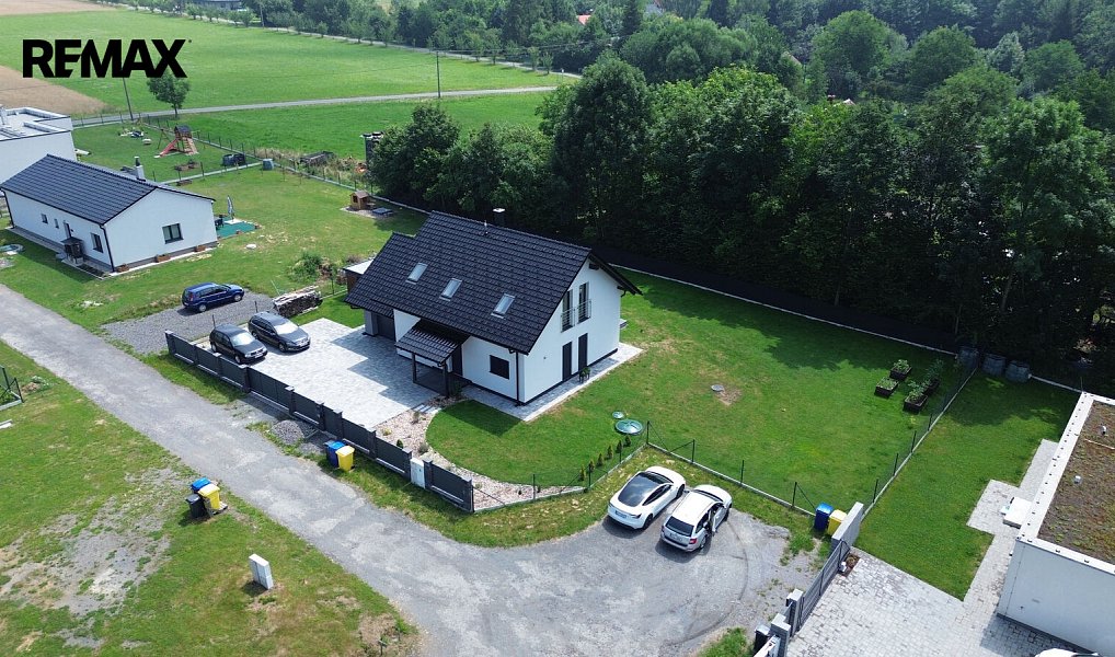 Pronájem domu 155 m² s pozemkem 123 m², Dobratice – náhled fotky 2