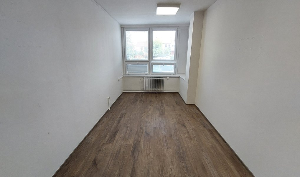 Pronájem kanceláře 32 m², Písek – fotka 1 z 4