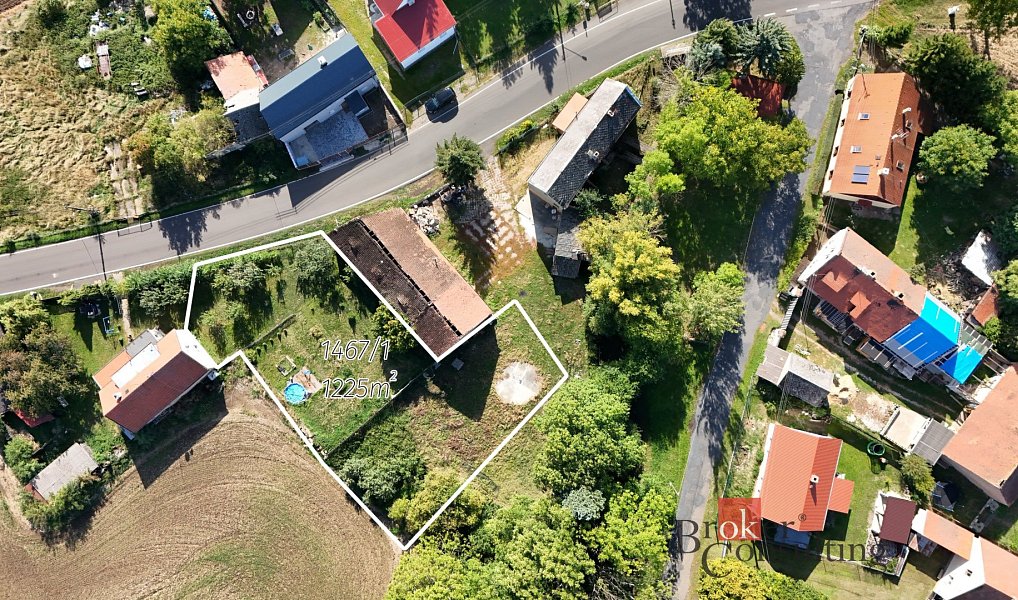 Prodej zahrady 1 225 m², Krásný Dvůr – fotka 1 z 4