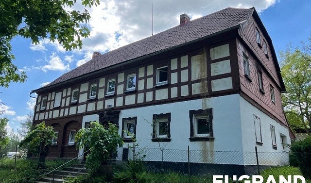 Prodej domu 320 m² s pozemkem 1 341 m², Varnsdorf – fotka 1 z 31