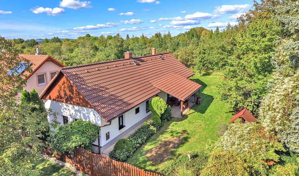 Prodej chaty/chalupy 77 m² s pozemkem 788 m², Ohaře – fotka 1 z 31