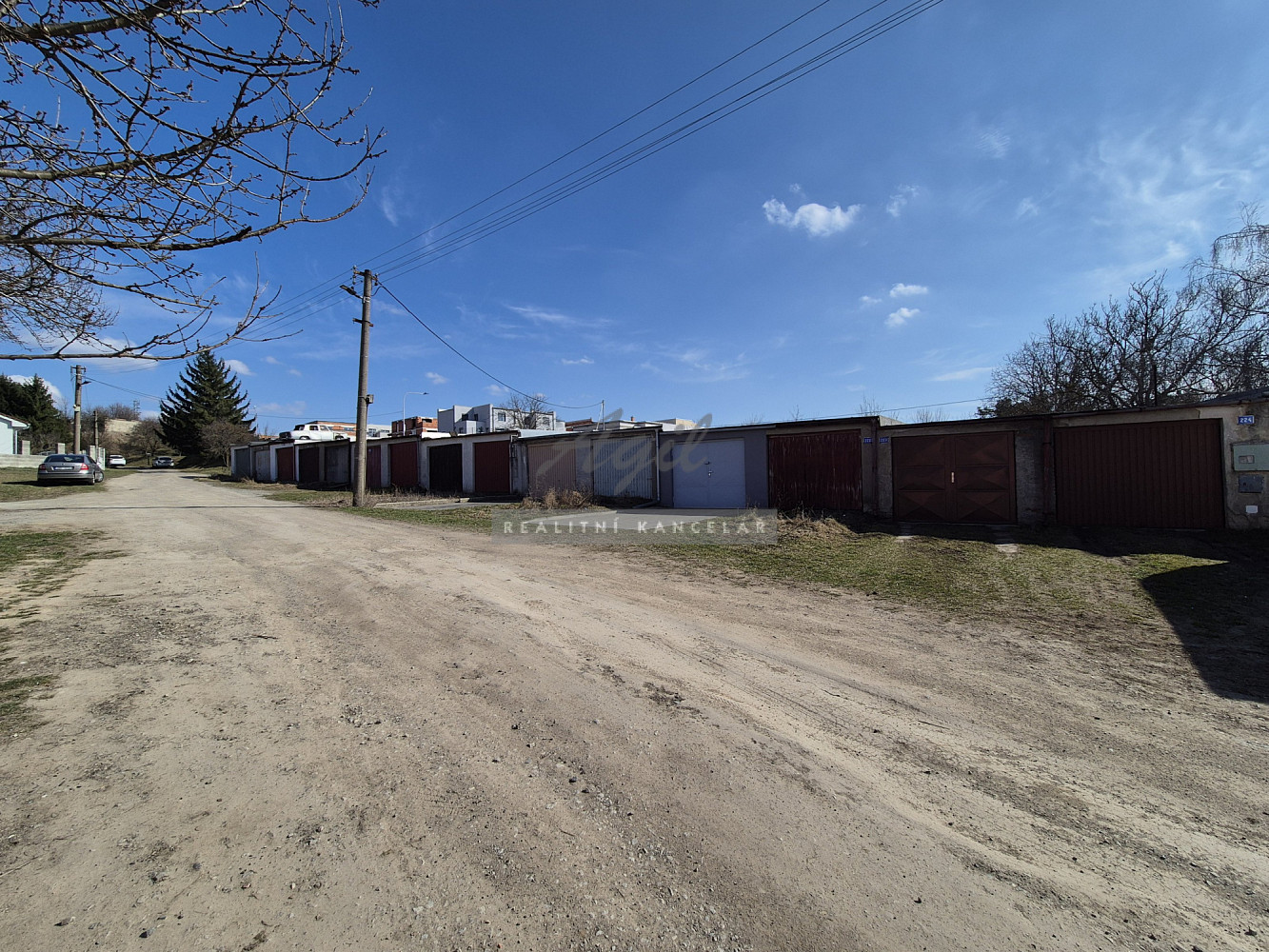 Prodej garáže ve městě Šlapanice na ulici Dlouhá CP 18 m2 – fotografie 4