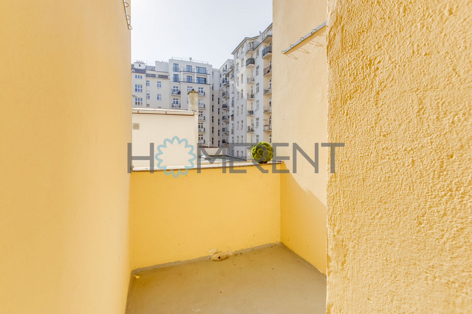 Pronájem bytu 2+kk 57 m² – fotografie 4