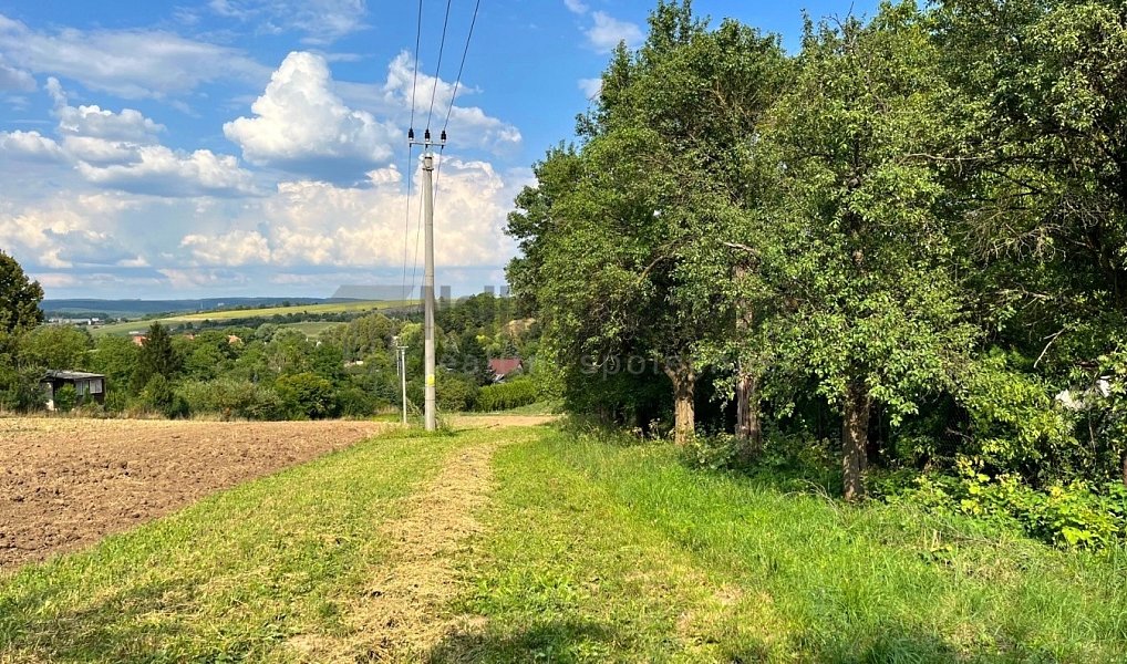 Prodej zahrady 914 m², Šlapanice – náhled fotky 2