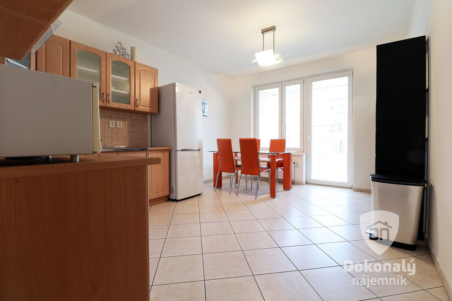 Pronájem bytu 2+1 74 m² – fotografie 4