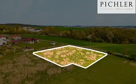 Prodej stavebního pozemku 1 932 m², Plzeň