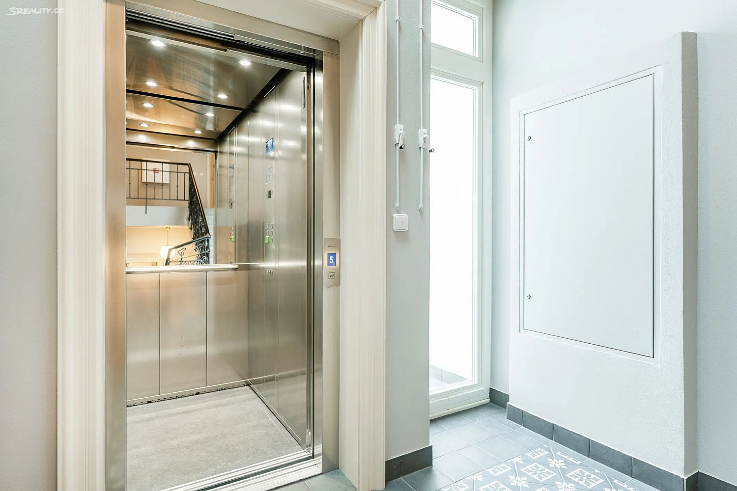 Pronájem bytu 3+kk 78 m² – fotografie 3