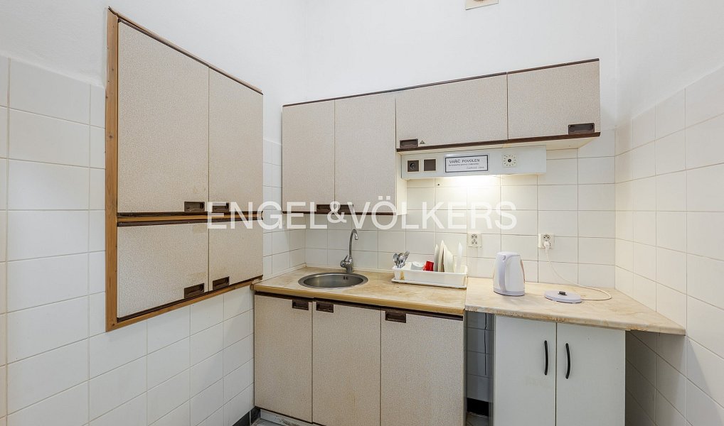 Pronájem kanceláře 22 m², Praha – náhled fotky 4