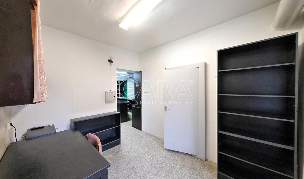 Prodej domu 287 m² s pozemkem 412 m², Postoloprty – náhled fotky 20