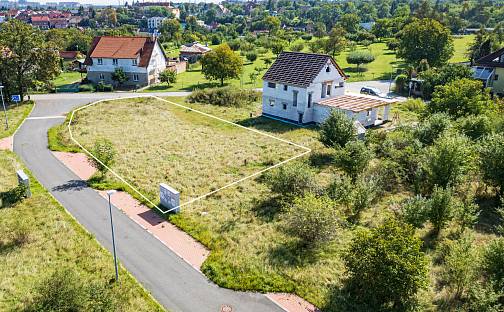 Prodej stavebního pozemku 931 m², Bažantní, Praha 6 - Suchdol